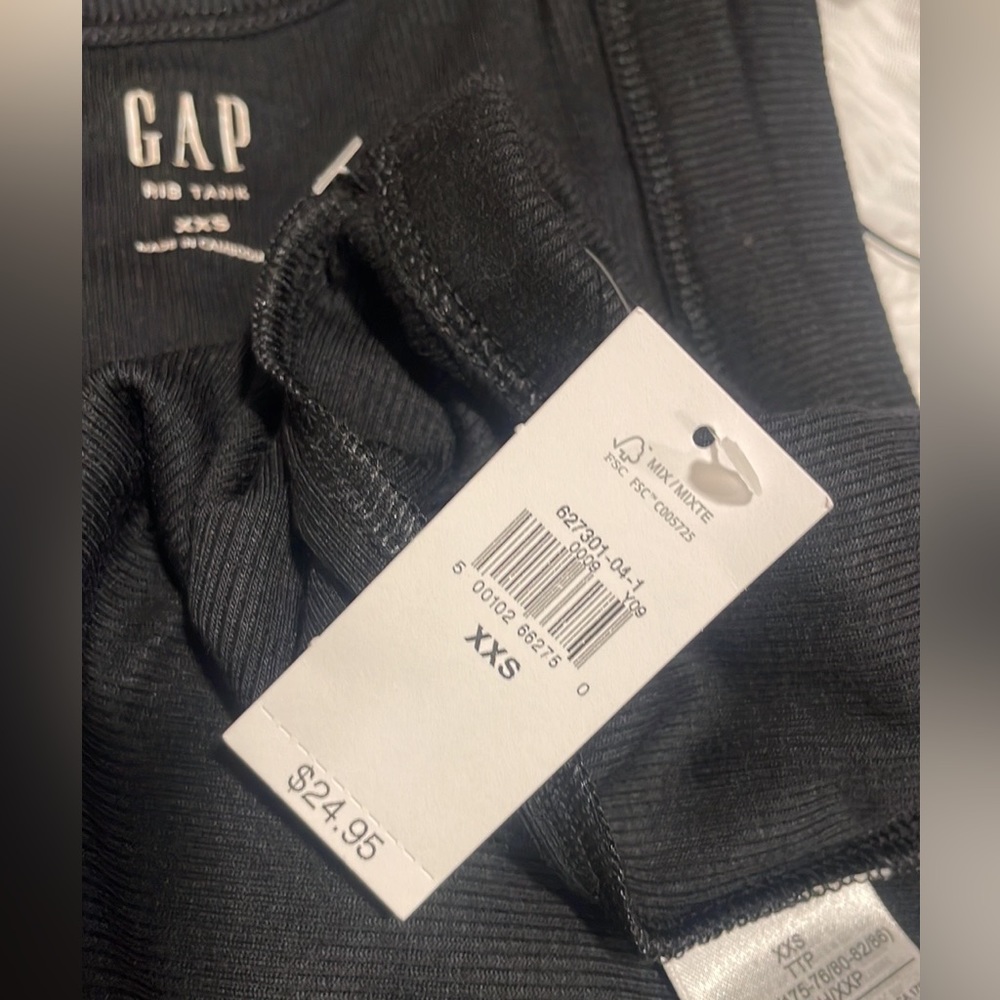 Gap NET Muscle Tank - Picture 4 of 11